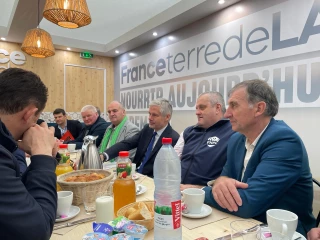 Laurent Wauquiez en visite au Salon de l’agriculture